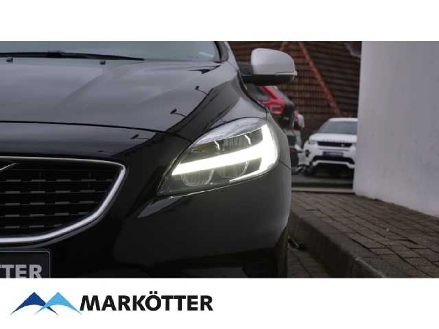 Volvo  D2 R-Design Navi/LED/Kamera/Keyless/18-Zoll