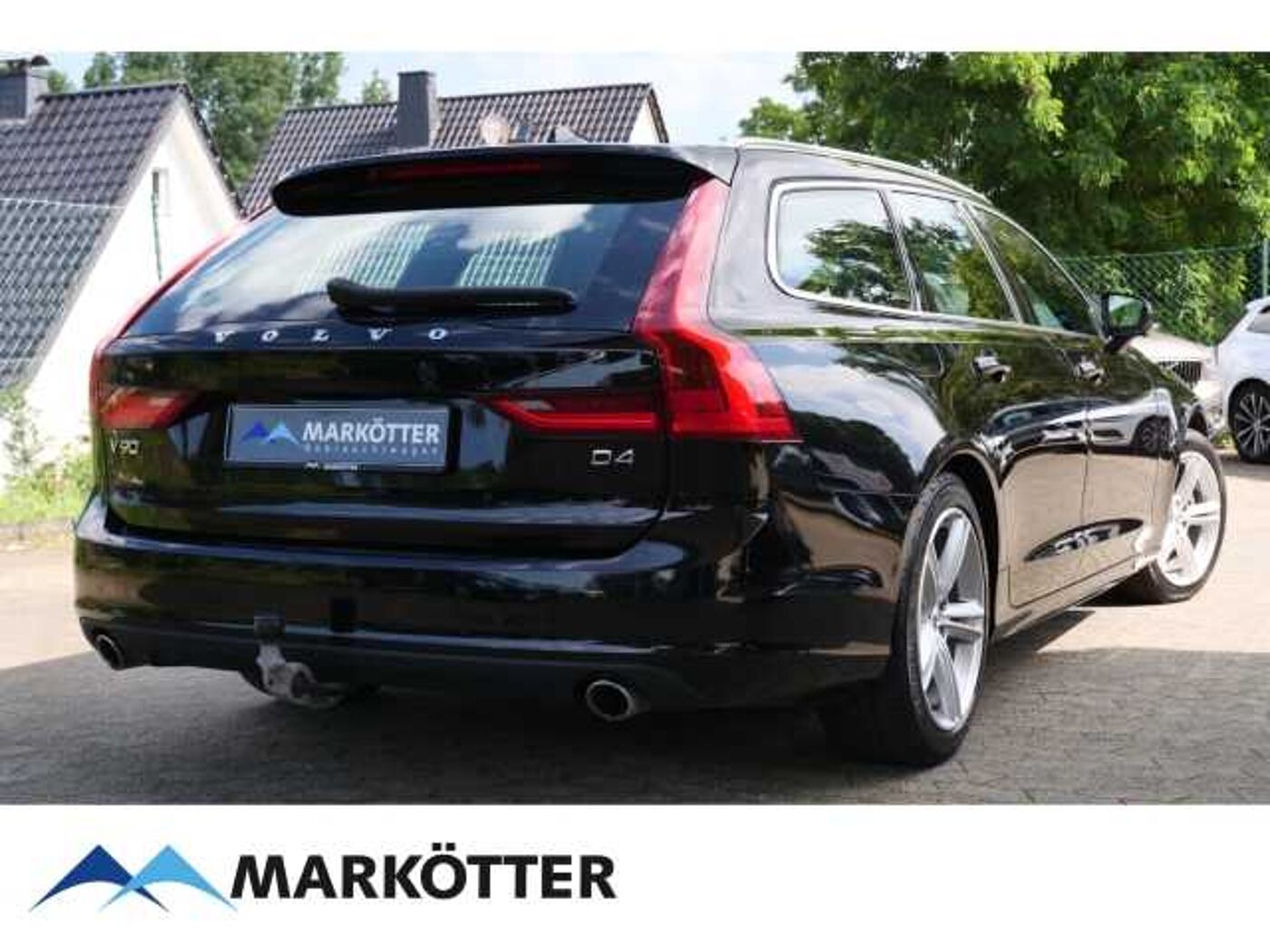 Volvo  D4 Momentum /AHK/Schiebedach/Kamera 360/