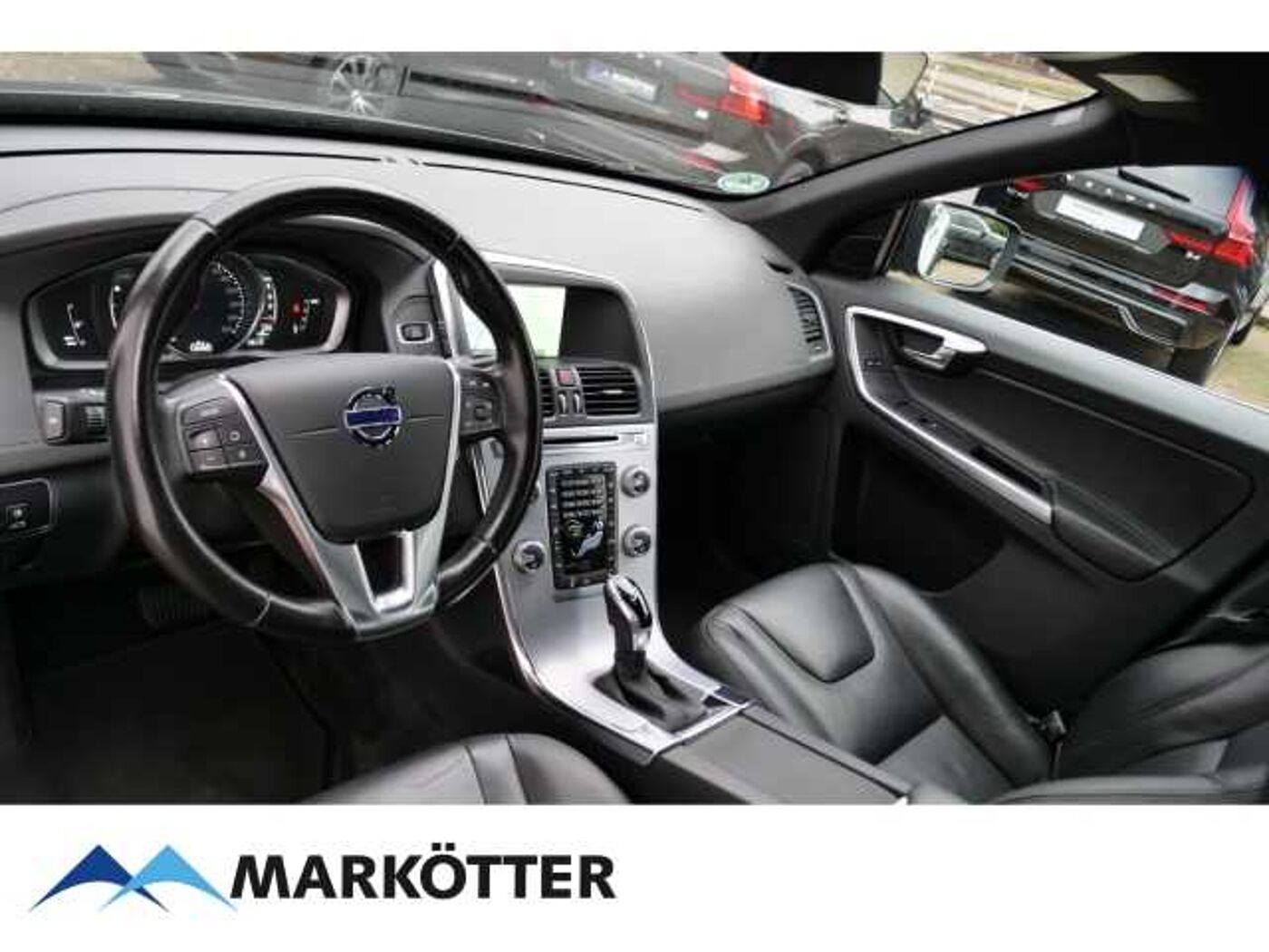 Volvo  D4 2WD Summum /Kamera/PDC vo + hi/