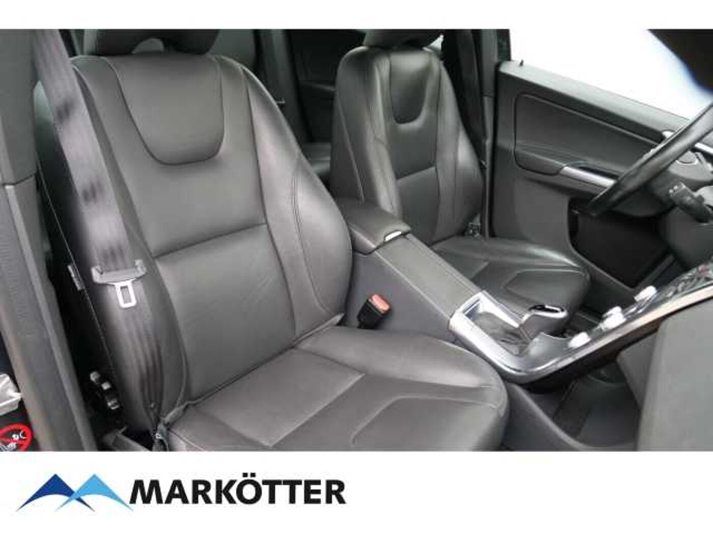 Volvo  D4 2WD Summum /Kamera/PDC vo + hi/