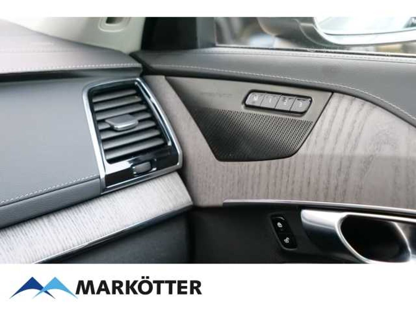 Volvo  T8 Recharge Inscription Massage/360/7-Sitz