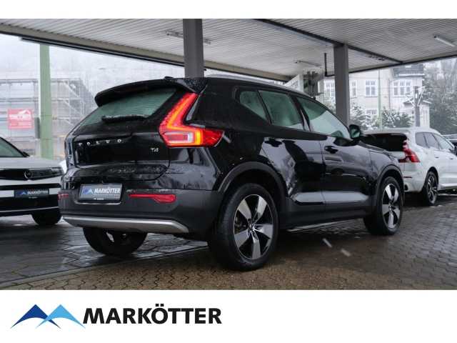 Volvo  T4 Momentum Pro Navi/Kamera/19-Zoll/BLIS