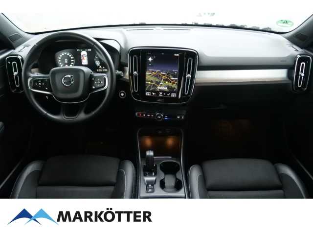 Volvo  T4 Momentum Pro Navi/Kamera/19-Zoll/BLIS