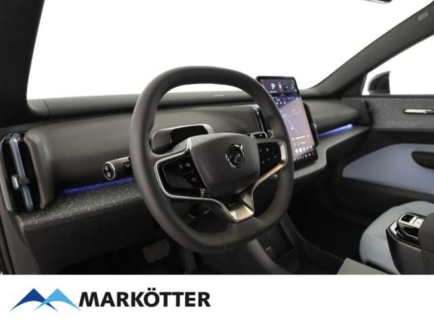 Volvo  Twin Motor Ultra ParkAssist/22KWCharger