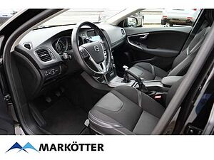 Volvo  T2 Momentum CAM/AHK/NAVI/LED/beheiz. Frontsch.