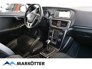 Volvo  D3 R-Design Autom. /Navi/LED/2x PDC/el. Sitz