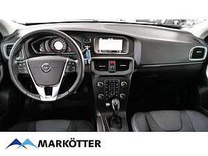 Volvo  T2 Momentum /PDC/LED/Sitzheizung/