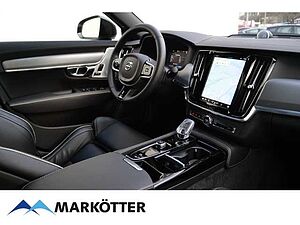 Volvo  T8 Recharge AWD Ultimate Dark/STHZ/PANO/HUD