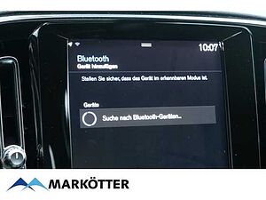 Volvo  T4 Momentum Pro Navi/Kamera/19-Zoll/BLIS