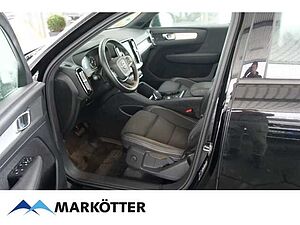 Volvo  T4 Momentum Pro Navi/Kamera/19-Zoll/BLIS