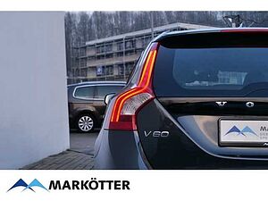 Volvo  D3 Momentum Navi/Family-P. /5-Zyl. /TÜV 08-26