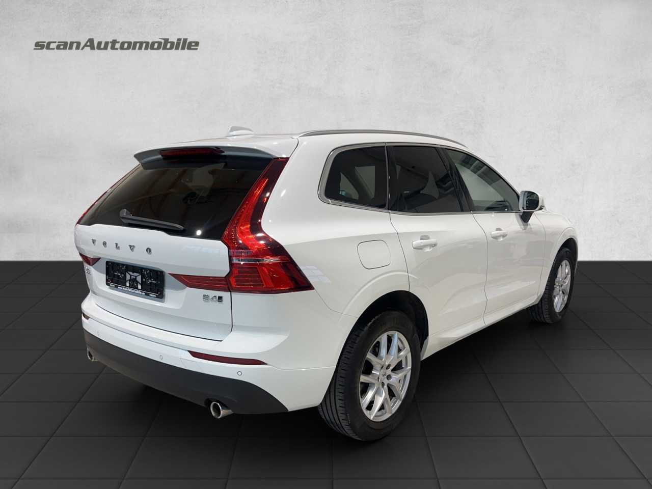 Volvo  XC 60 Momentum Pro AWD Bluetooth Navi LED Klima Einparkhilfe el. Fenster