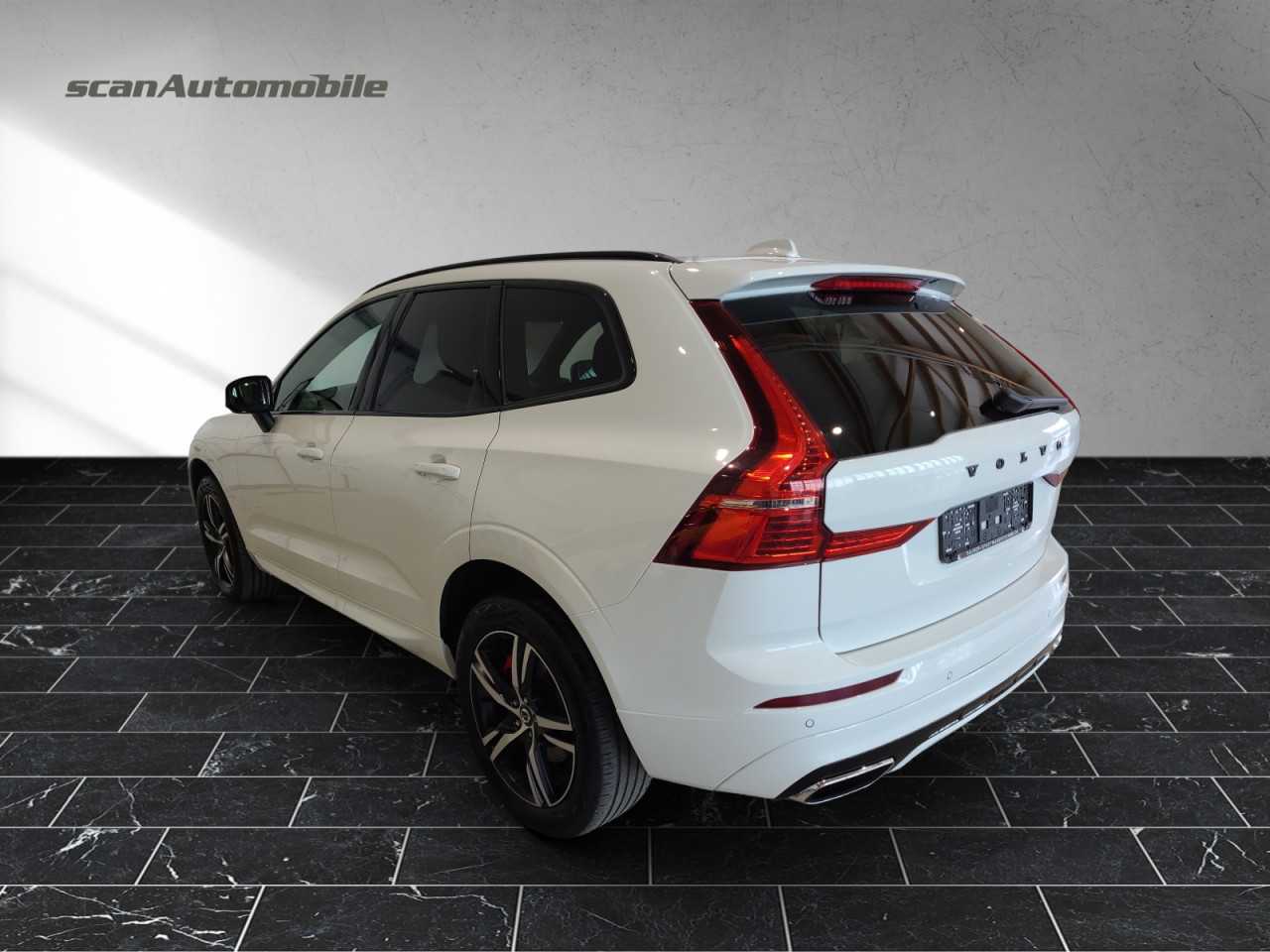 Volvo  XC 60 R Design 2WD Bluetooth Navi LED Klima Einparkhilfe el. Fenster