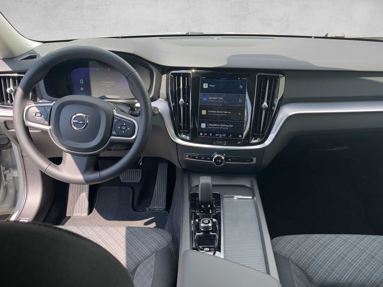 Volvo  V60 Core Bluetooth Navi LED Klima Einparkhilfe el. Fenster