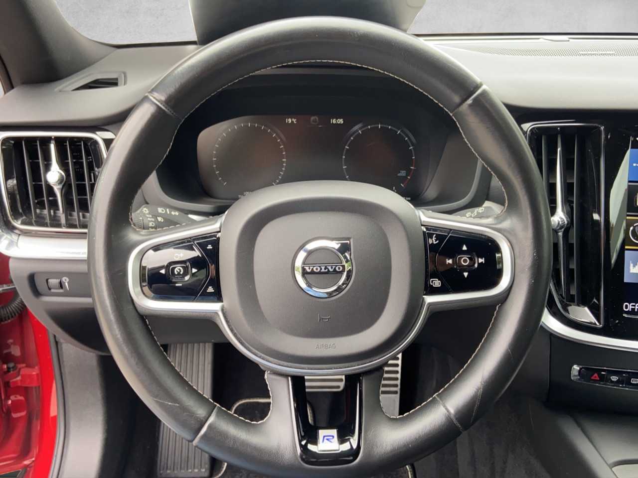 Volvo  V60 R Design AWD Bluetooth Head Up Display Navi LED Klima Standhzg Einparkhilfe