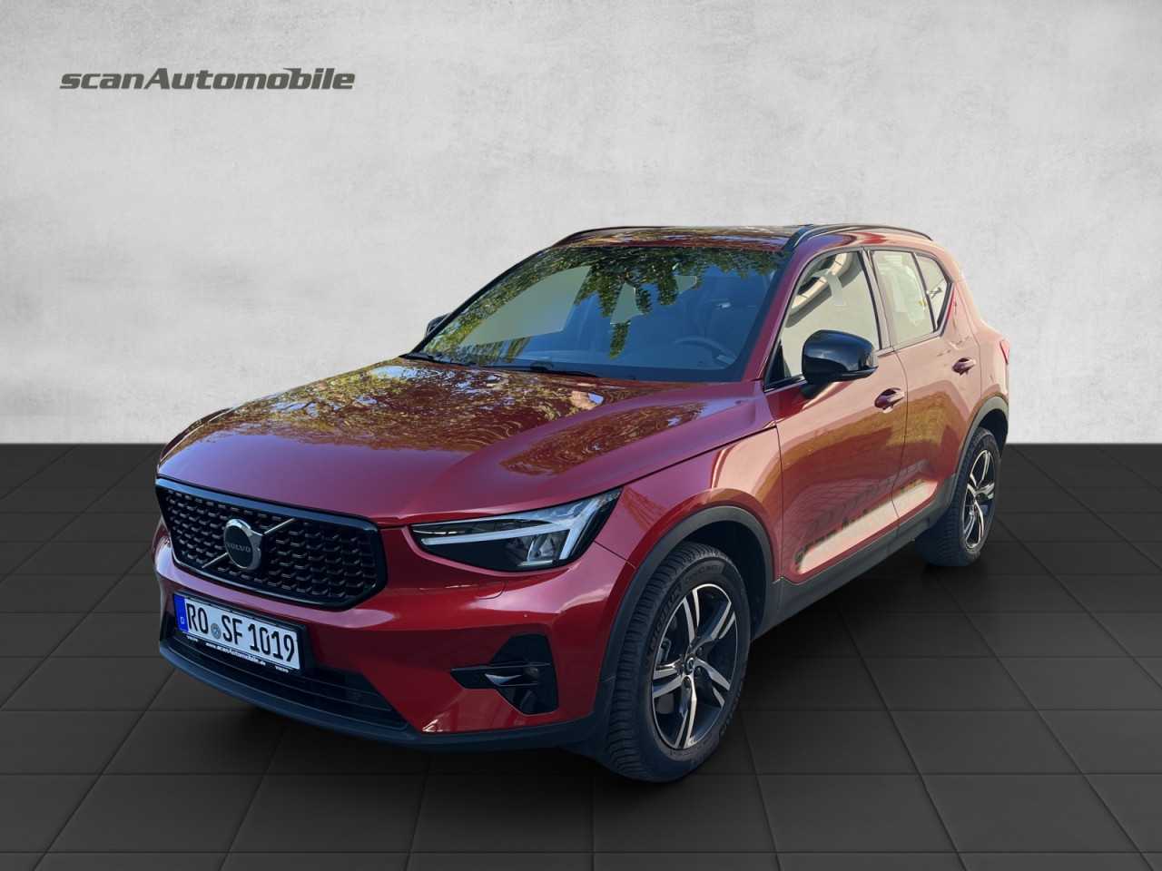 Volvo  XC 40 Plus Dark 2WD Bluetooth LED Klima Standhzg Einparkhilfe el. Fenster