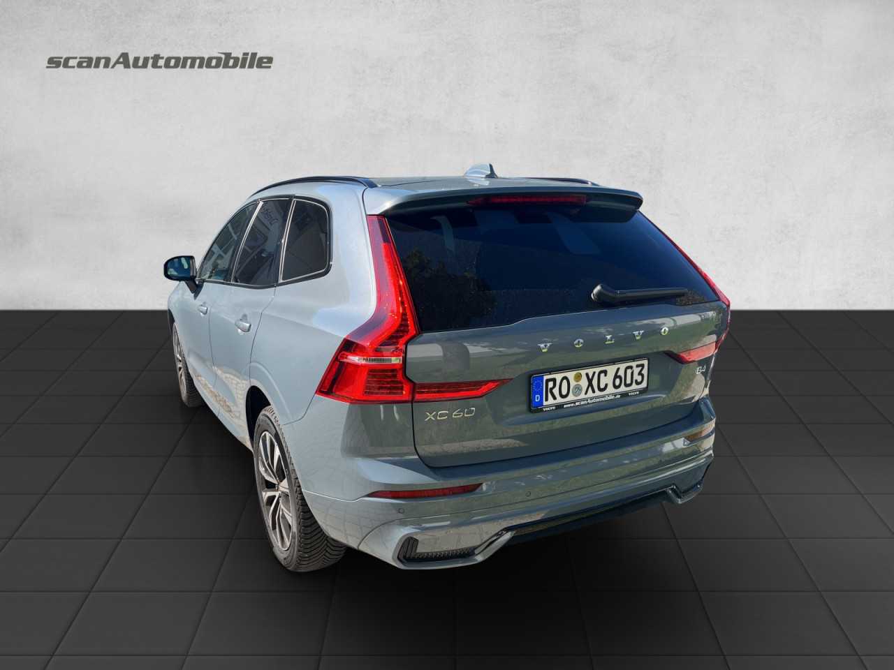 Volvo  XC 60 Plus Dark 2WD Bluetooth LED Klima Einparkhilfe el. Fenster