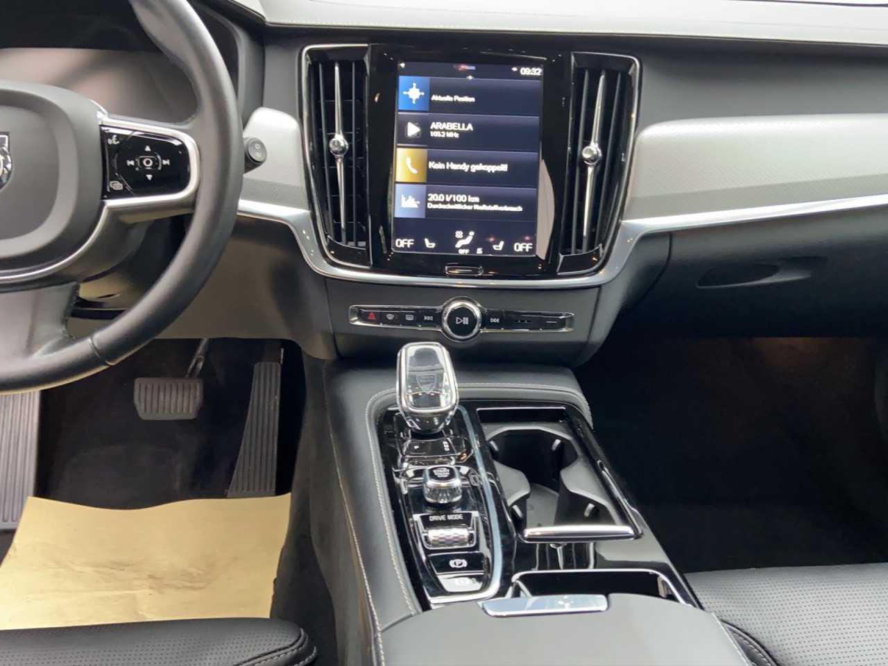 Volvo  V90 Inscription Plug-In Hybrid AWD Bluetooth Navi LED Vollleder Klima Standhzg E