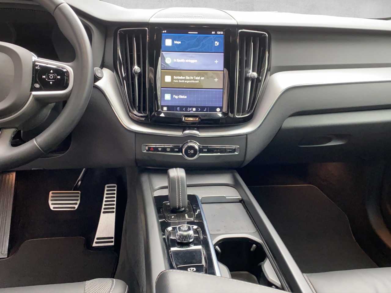 Volvo  XC 60 R Design AWD Bluetooth Head Up Display Navi LED Klima Standhzg Einparkhilf