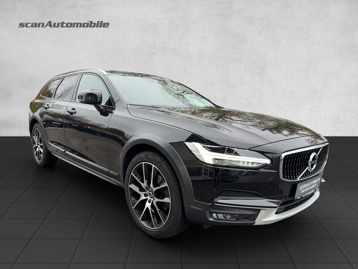 Volvo  V90 Cross Country Pro AWD Bluetooth Navi LED Vollleder Klima Einparkhilfe el. Fe