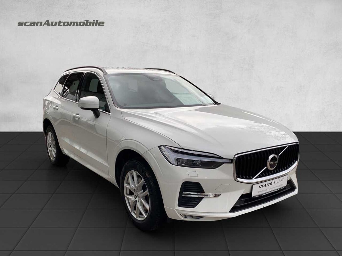 Volvo  XC 60 Momentum Pro 2WD Bluetooth Navi LED Klima Einparkhilfe el. Fenster