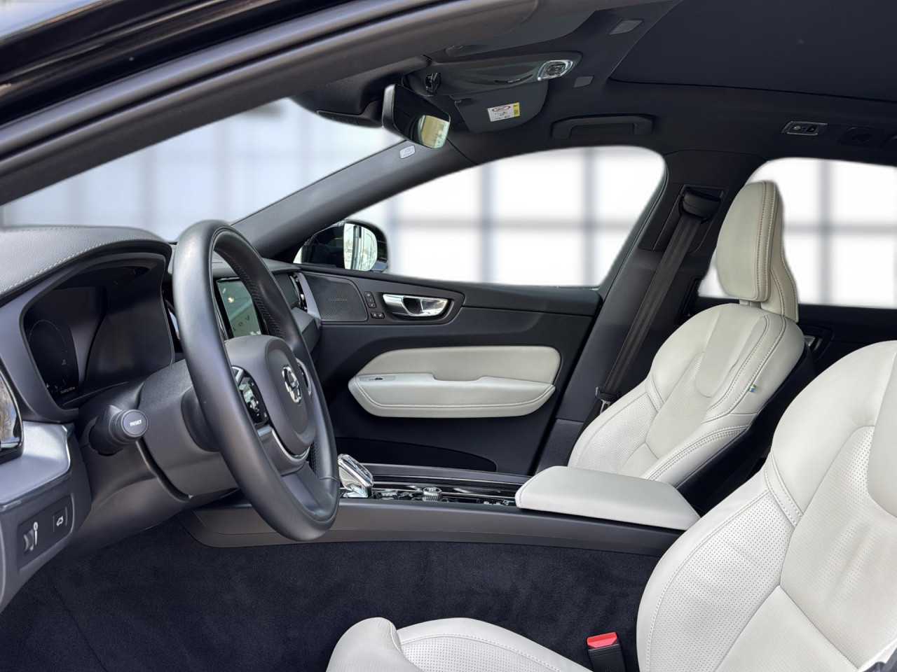 Volvo  XC60 Navi LED Vollleder Klima Einparkhilfe el. Fenster