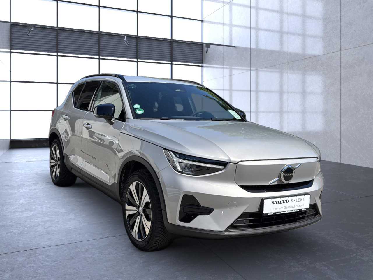 Volvo  XC40 Navi LED Klima Standhzg Einparkhilfe el. Fenster