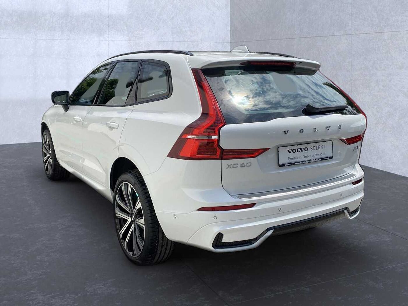Volvo  XC60 LED Vollleder Klima Standhzg Einparkhilfe el. Fenster