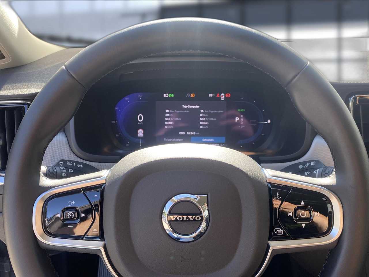 Volvo  Navi Vollleder Klima Standhzg Einparkhilfe el. Fenster