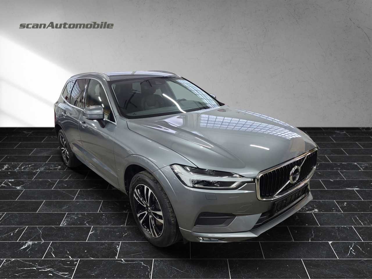 Volvo  XC 60 Momentum Pro AWD Bluetooth Navi LED Vollleder Klima Einparkhilfe el. Fenst