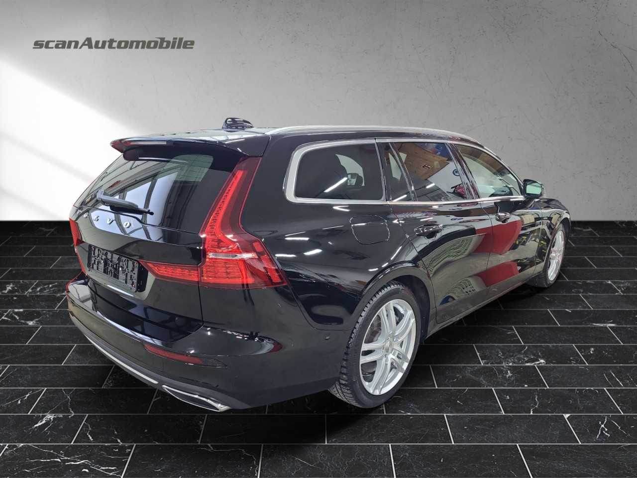 Volvo  V60 Inscription Expression Recharge Plug-In Hybrid Bluetooth Navi LED Klima Einp