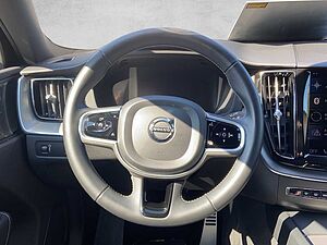 Volvo  XC 60 R Design AWD Bluetooth Navi LED Klima Standhzg Einparkhilfe el. Fenster