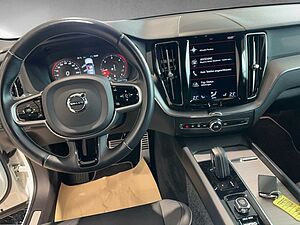 Volvo  XC 60 R Design 2WD Bluetooth Navi LED Klima Einparkhilfe el. Fenster