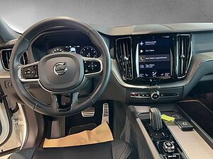 Volvo  XC 60 R Design 2WD Bluetooth Navi LED Klima Einparkhilfe el. Fenster