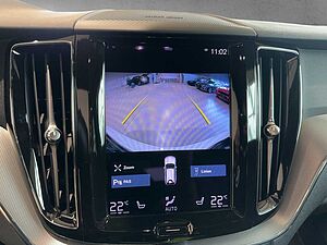 Volvo  XC 60 R Design 2WD Bluetooth Navi LED Klima Einparkhilfe el. Fenster