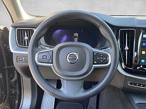 Volvo  XC 60 Momentum Pro AWD Bluetooth Navi LED Vollleder Klima Einparkhilfe el. Fenst