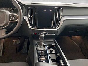 Volvo  V60 Momentum Pro Bluetooth Navi LED Klima Einparkhilfe el. Fenster