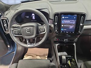 Volvo  XC40 Navi LED Klima Standhzg Einparkhilfe el. Fenster