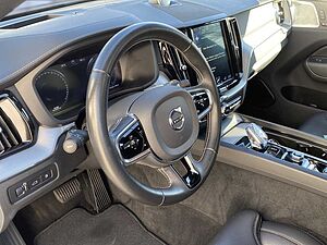 Volvo  XC60 Head Up Display LED Vollleder Klima Einparkhilfe el. Fenster