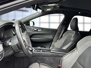 Volvo  XC60 Navi LED Klima Standhzg Einparkhilfe el. Fenster