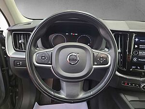 Volvo  XC 60 Momentum Pro AWD Bluetooth Navi LED Vollleder Klima Einparkhilfe el. Fenst