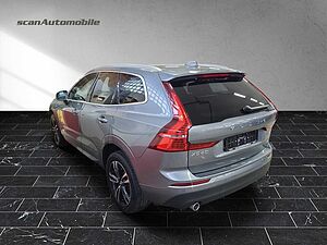 Volvo  XC 60 Momentum Pro AWD Bluetooth Navi LED Vollleder Klima Einparkhilfe el. Fenst