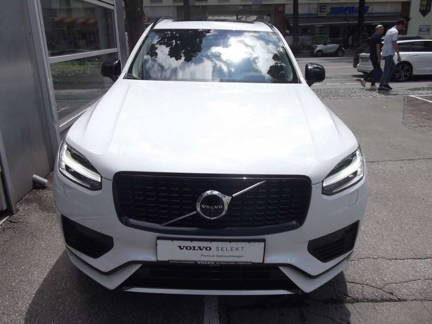 Volvo  R Design Expression Recharge Plug-In Hybrid