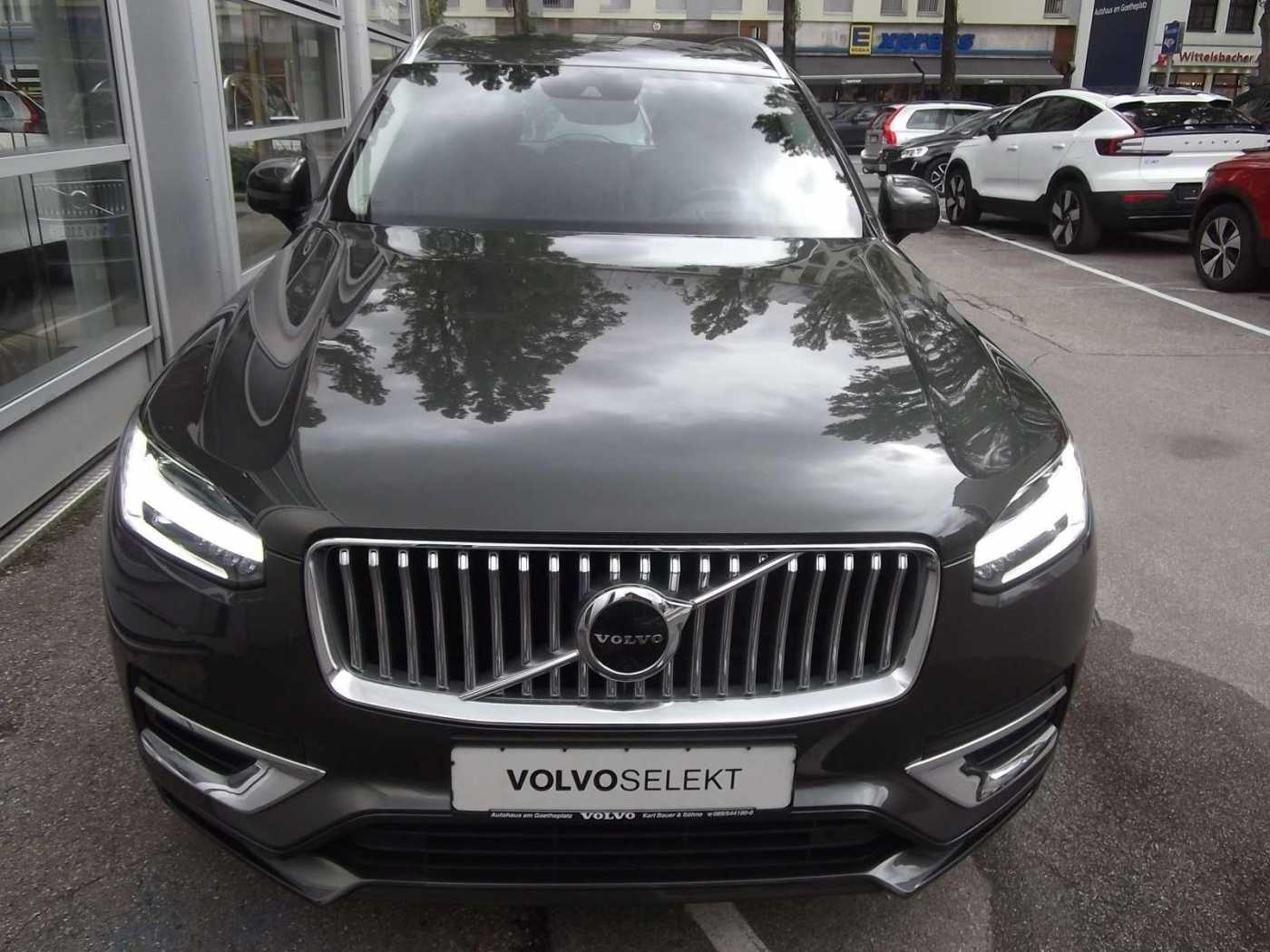 Volvo  Inscription AWD 7-Sitzer