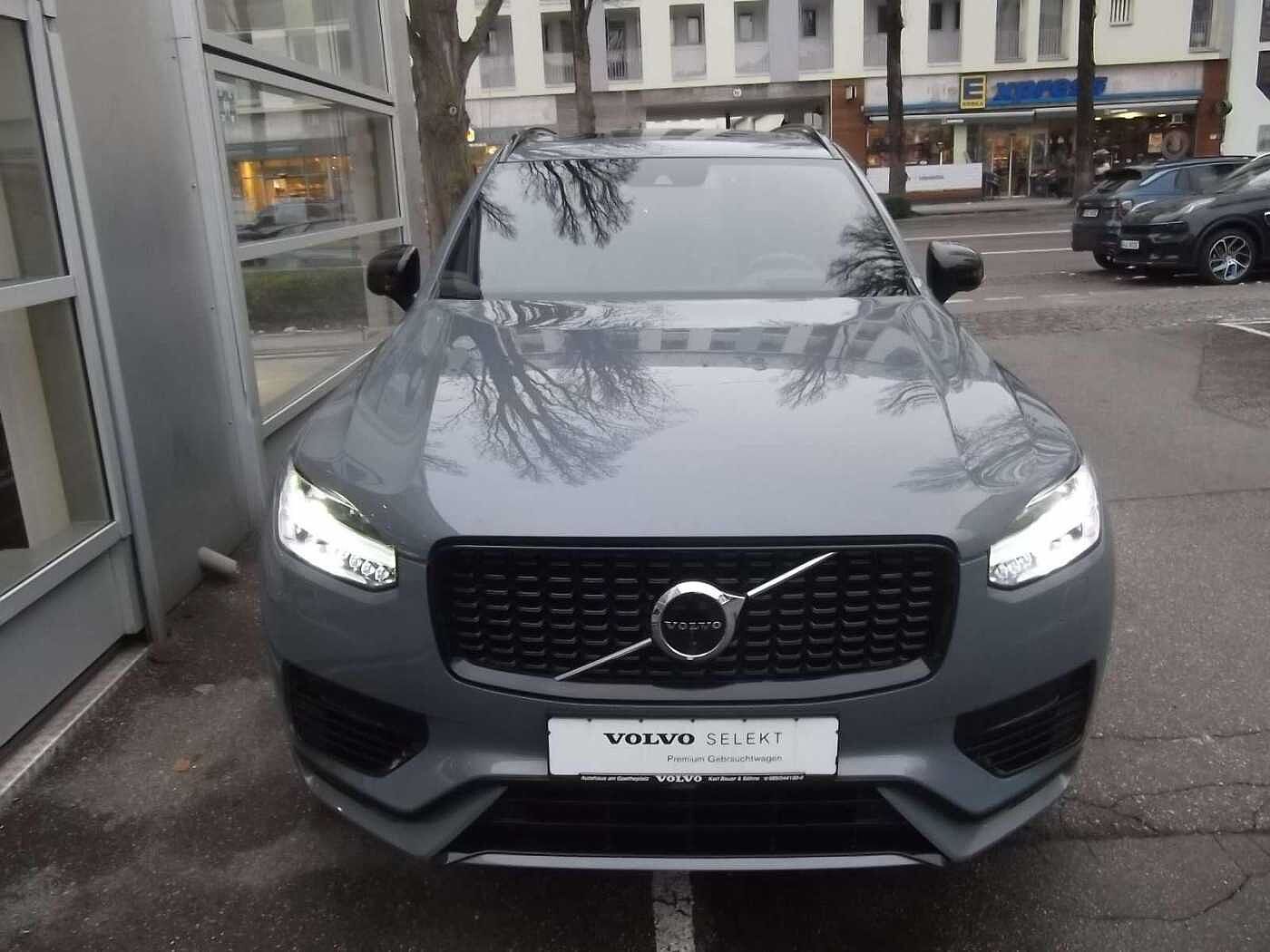 Volvo  R Design Edition Recharge Plug-In Hybrid AW