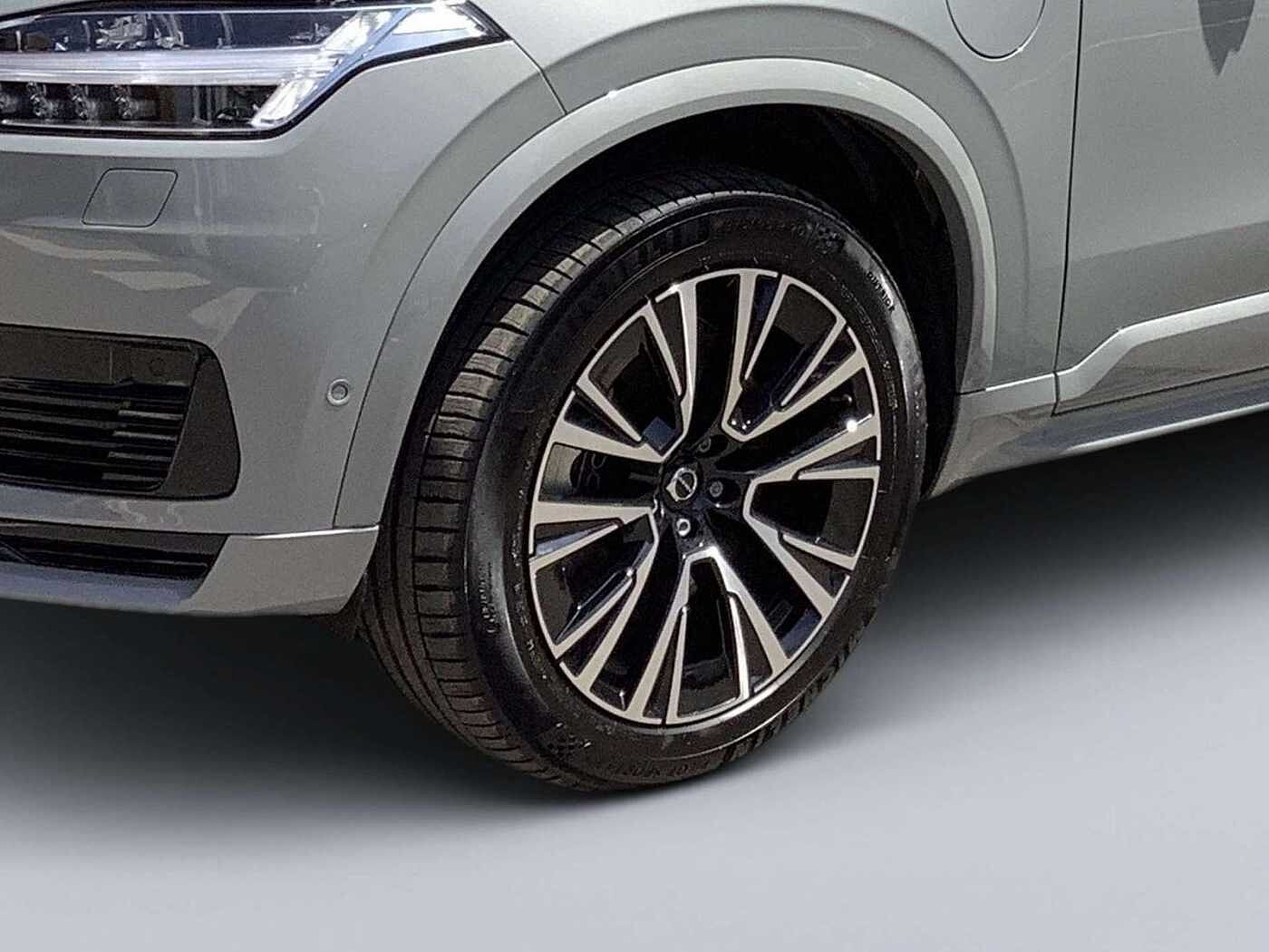 Volvo  Ultra Dark T8 7-Sitzer AWD Plug-In Hybrid