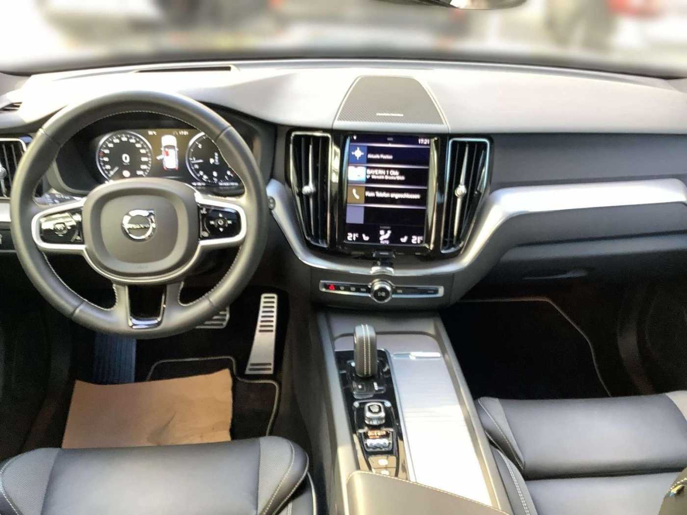 Volvo  R Design AWD