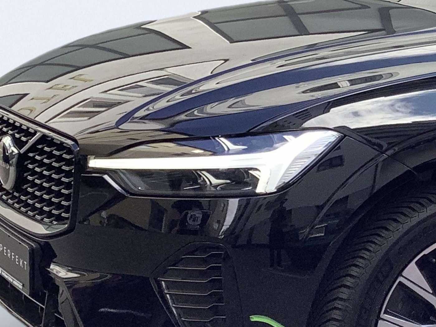 Volvo  Plus Dark Diesel AWD