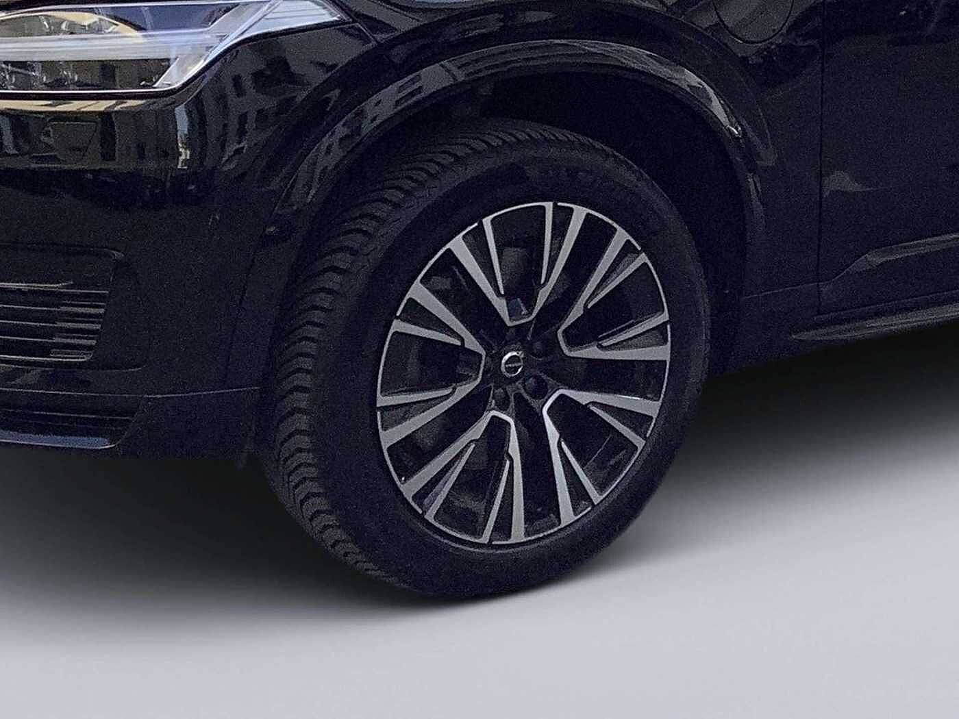 Volvo  Plus Dark 7-Sitzer Plug-In Hybrid AWD