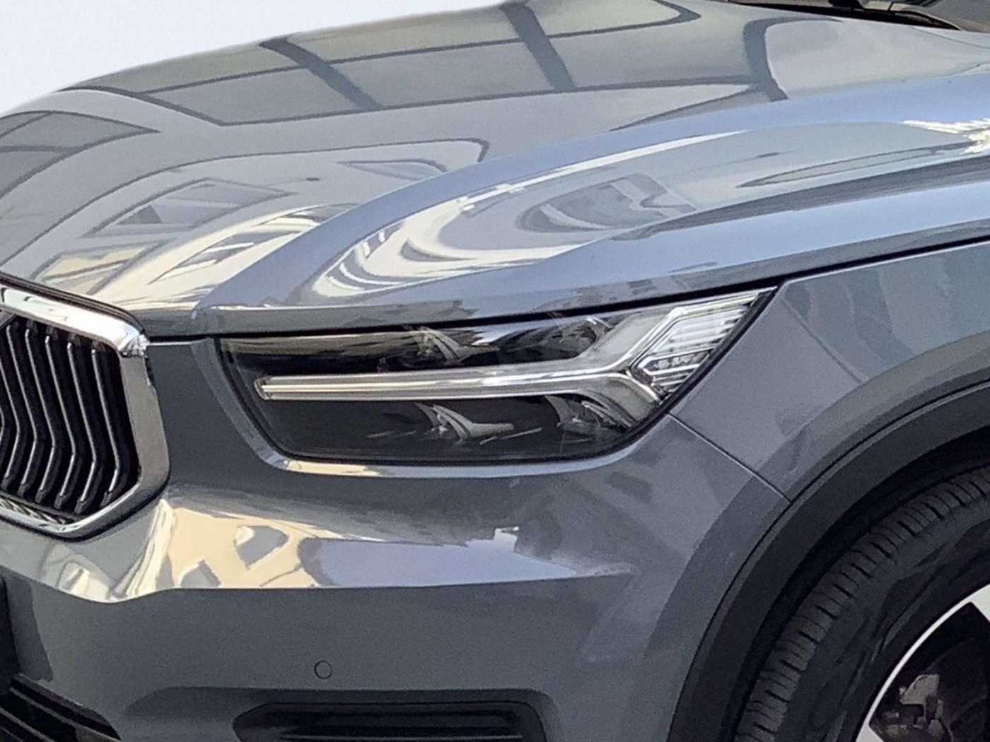 Volvo  Core Plug-In Hybrid 2WD